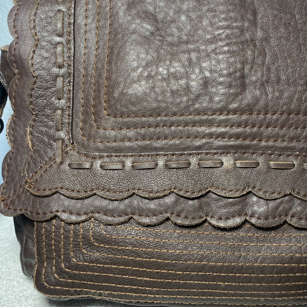 Vince Camuto Brown pebbled leather shoulder handbag - Picture 2 of 9